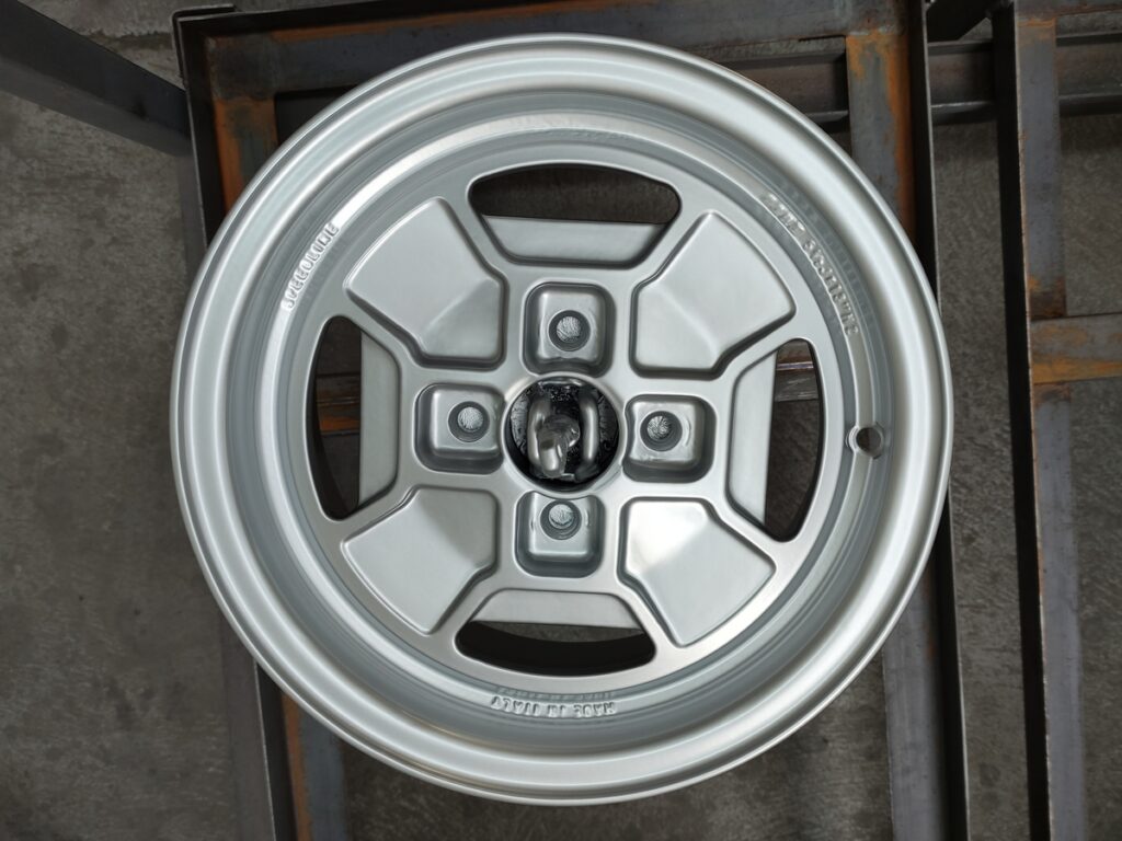 Cromodora CD16